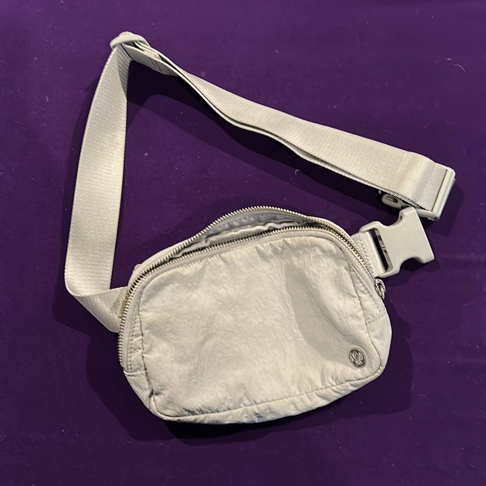 Super handy Lululemon fanny pack